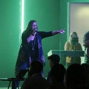 Meet your Posher, Candice